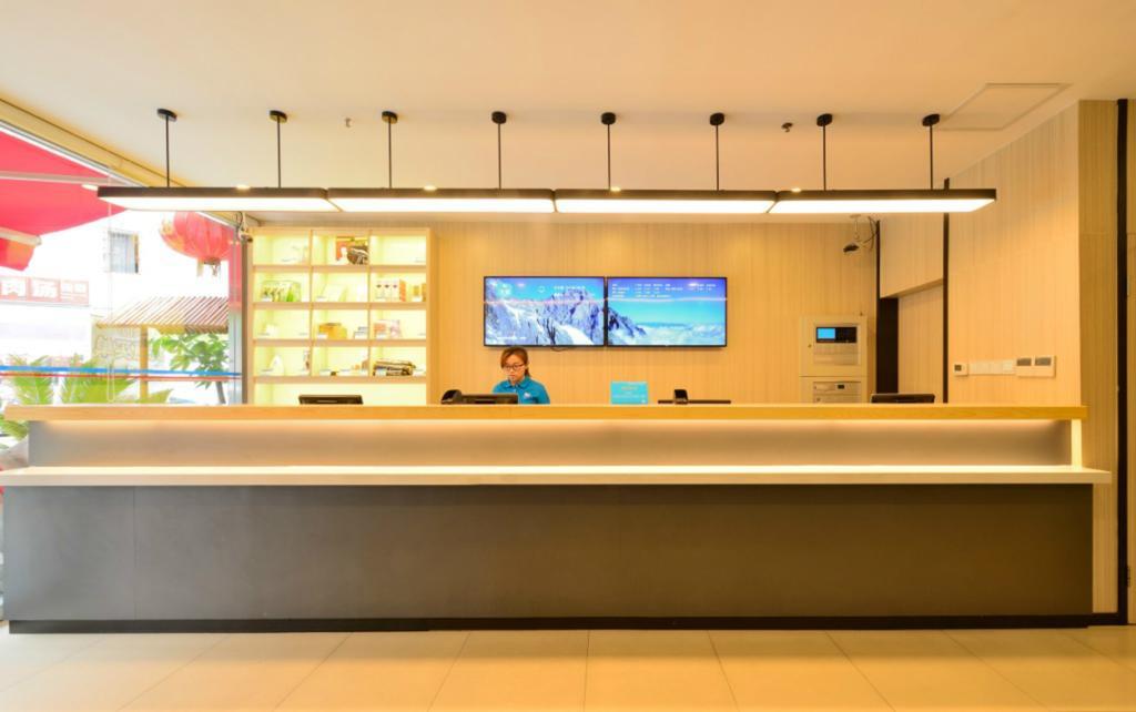 Hanting Express Zhengzhou Ruhe Road Exterior photo